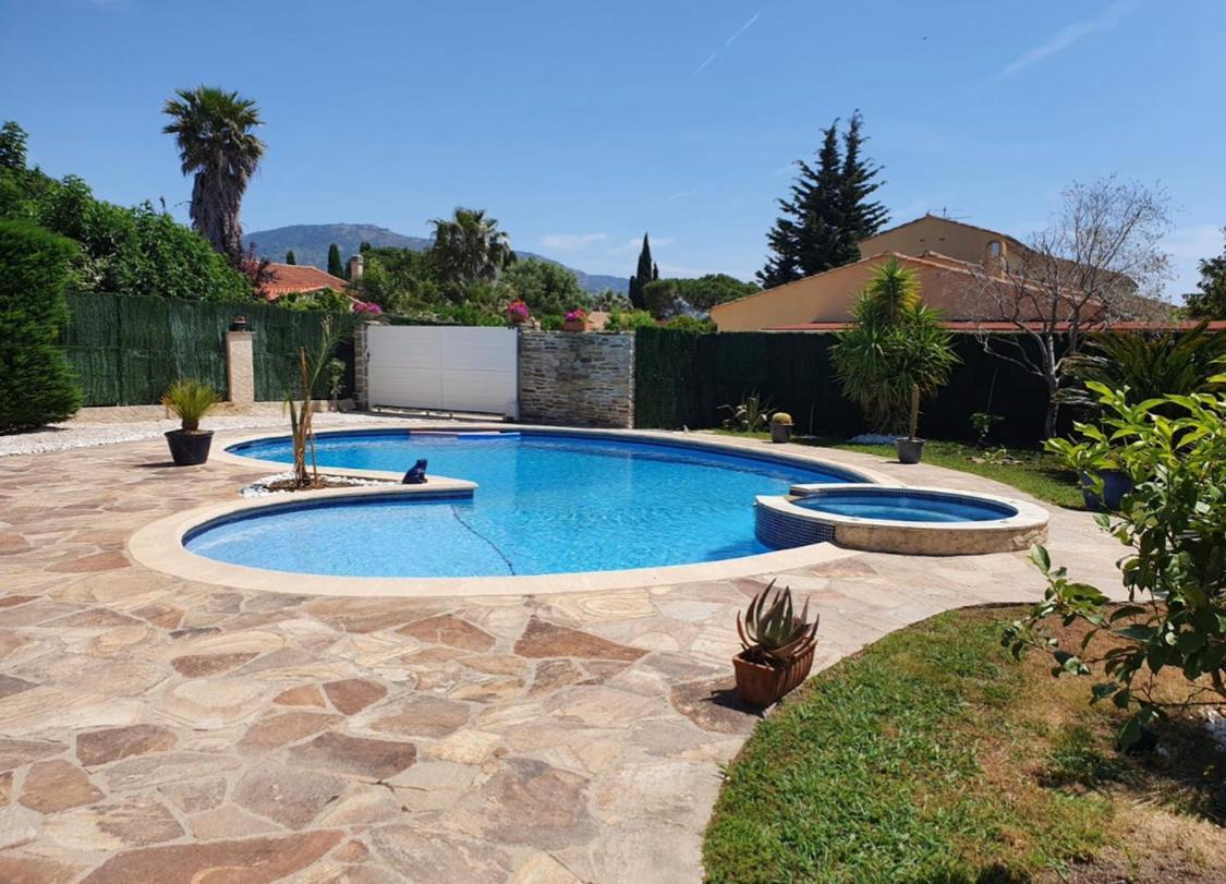 Villa au calme avec piscine privative Bormes-les-Mimosas Extérieur photo