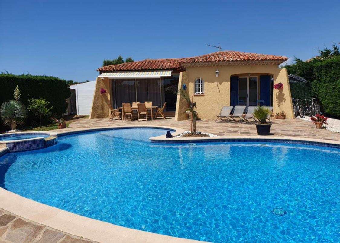 Villa au calme avec piscine privative Bormes-les-Mimosas Extérieur photo